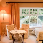 Herbert House ,v93 Rf64 Konukevi