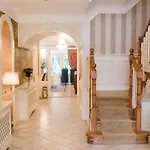 Herbert House ,v93 Rf64 Killarney