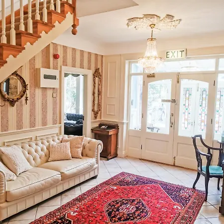 Herbert House ,v93 Rf64 Guest house *