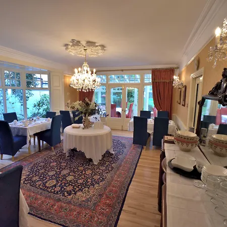 Herbert House ,v93 Rf64 4*