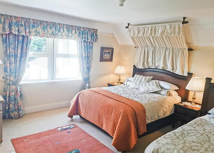 Herbert House ,v93 Rf64 Guest house