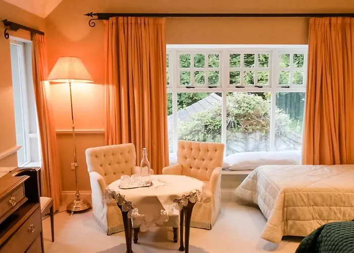 Herbert House ,v93 Rf64 Guest house