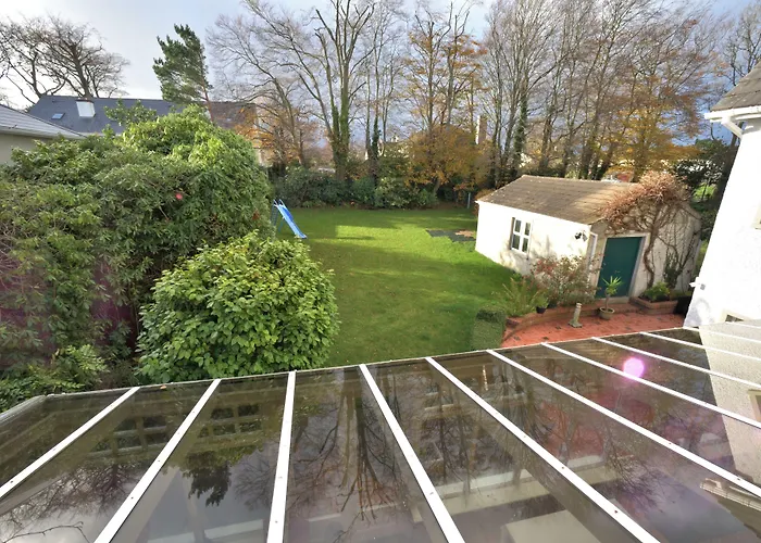 Herbert House ,v93 Rf64 Guest house