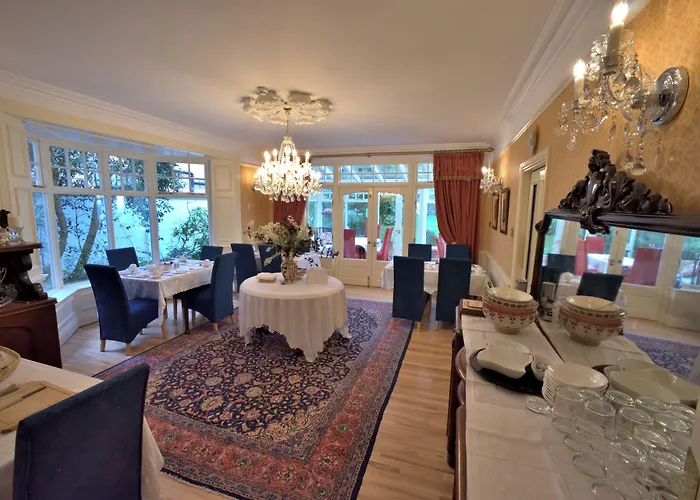 Herbert House ,v93 Rf64 3*